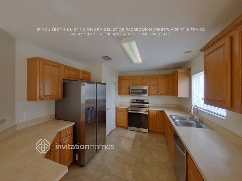 Building Photo - 18744 Litzau Ln