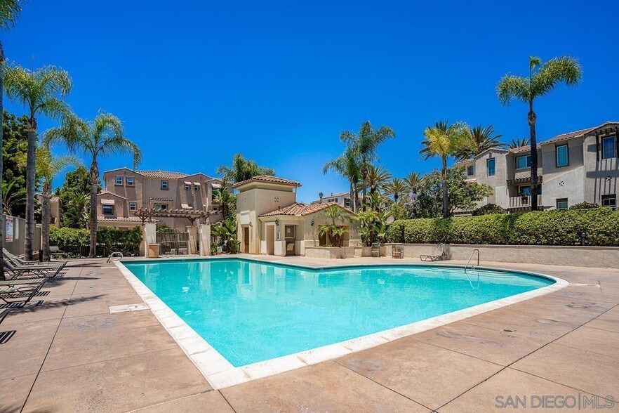 pool - 1840 Spring Straw Ln