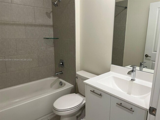 Building Photo - 8167 NW 41st St