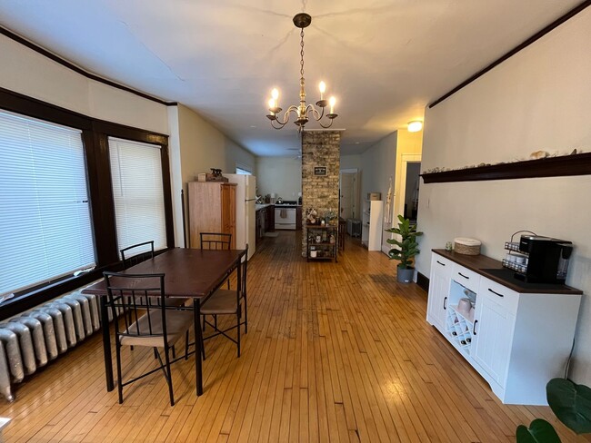 Building Photo - 2417 N Cramer St