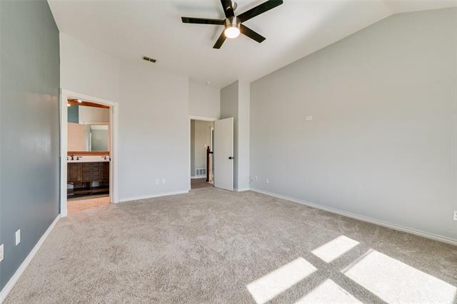 Building Photo - 10605 Bachman Dr