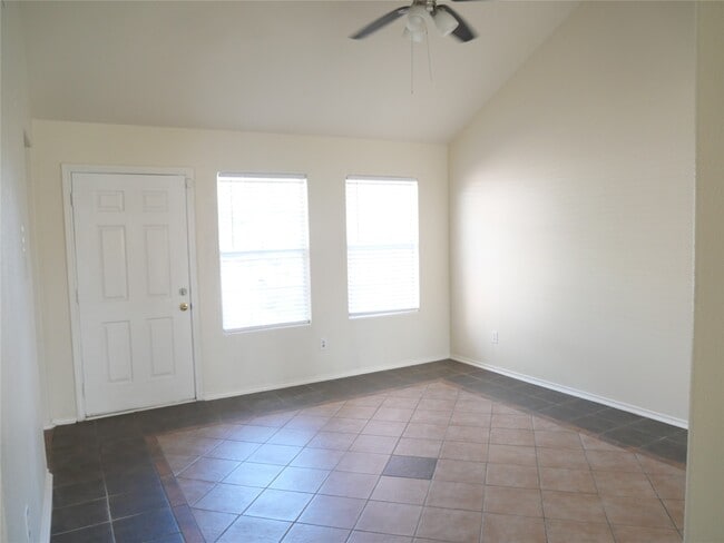 Building Photo - 5510 Rio Alamo St