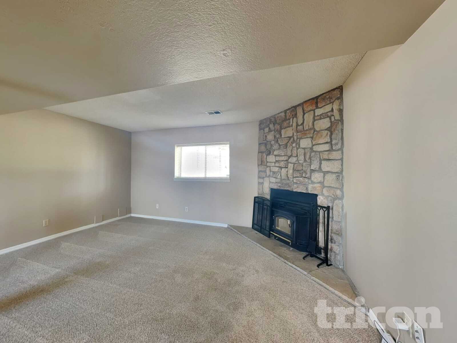 Building Photo - 5772 S Netherland St