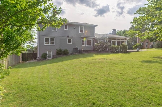 Building Photo - 3935 Briaridge Cir