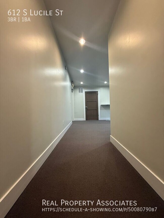 Building Photo - 612 S Lucile St