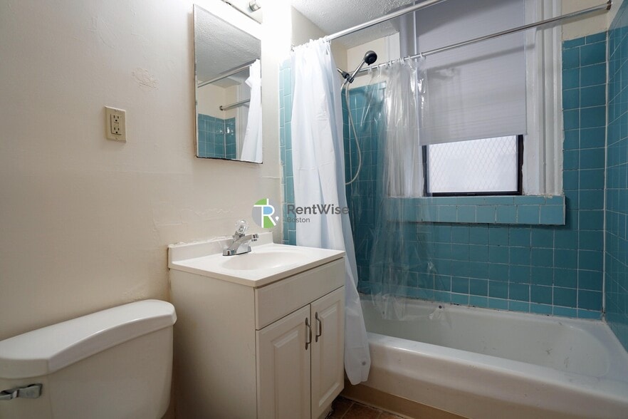 Building Photo - 1160 Commonwealth Ave