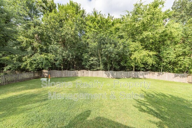 Building Photo - 112 Tanglewood Cir