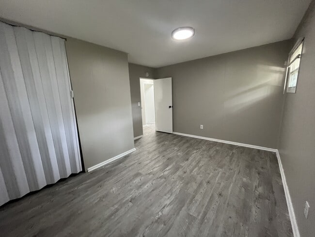 Building Photo - 2552 Sarvis Ct