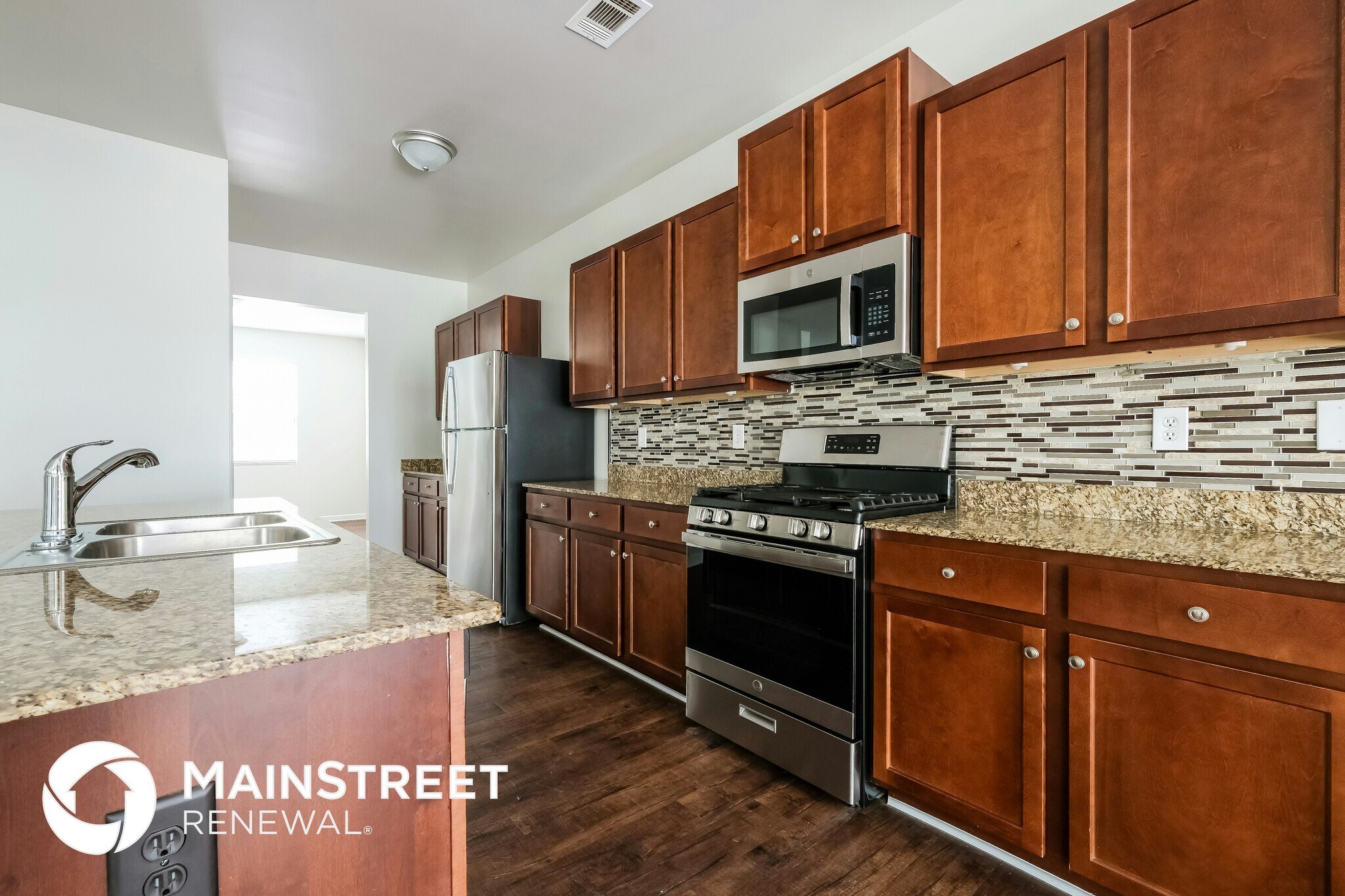 Building Photo - 207 Hollyhock Ln