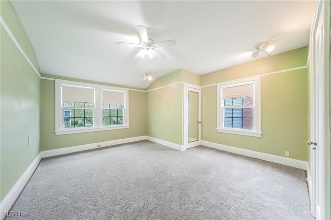 Building Photo - 1465 W Clifton Blvd