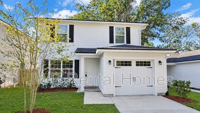 Building Photo - 8006 Dandy Ave