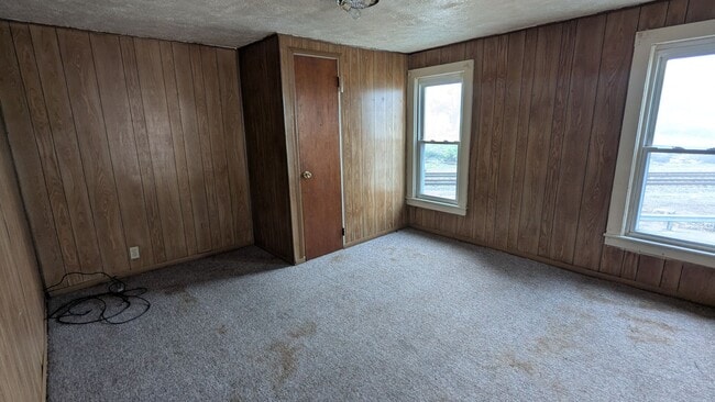 Building Photo - Charming two-bedroom, one-bath house in Canton
