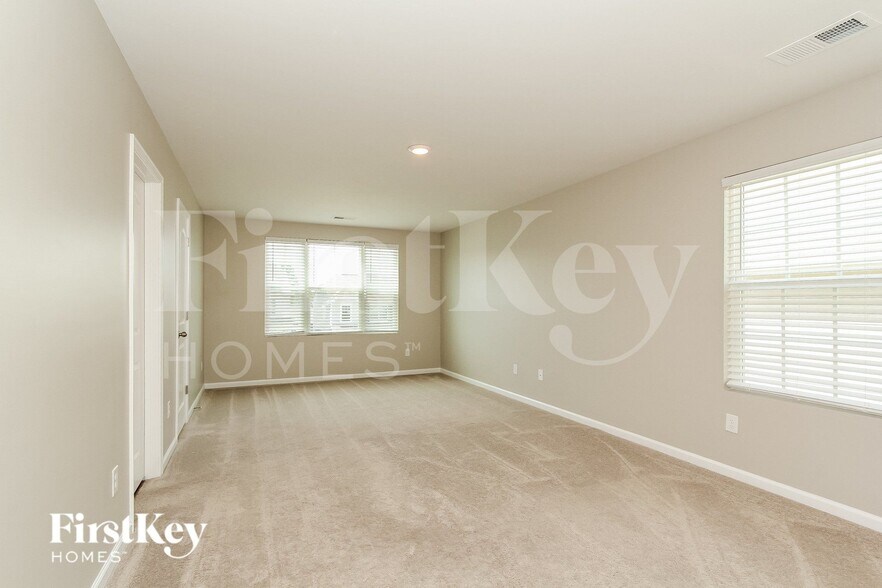 Building Photo - 3611 Cerelia Ln