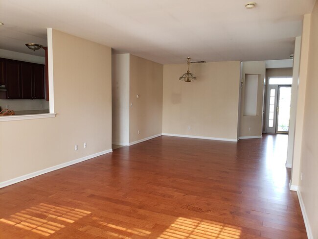 Building Photo - 842 Grand Haven Way