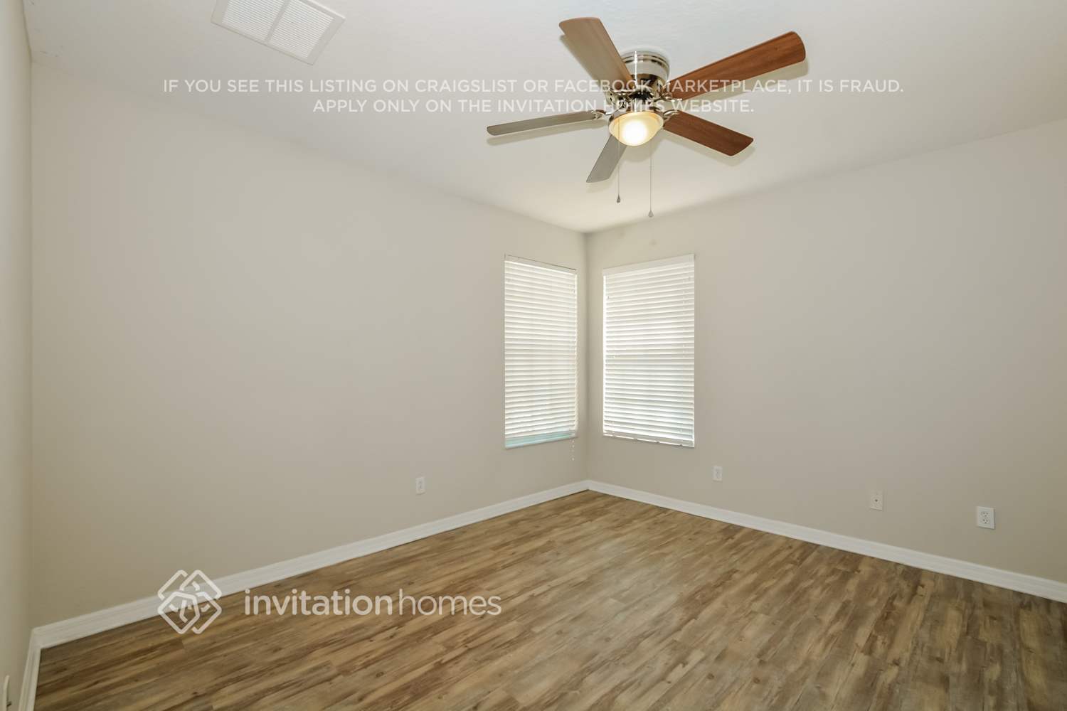 Building Photo - 12837 Cloverdale Ln