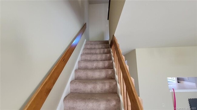 Building Photo - 21 Deer Run