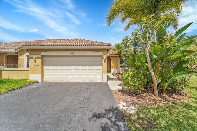 Primary Photo - 1552 Zenith Way