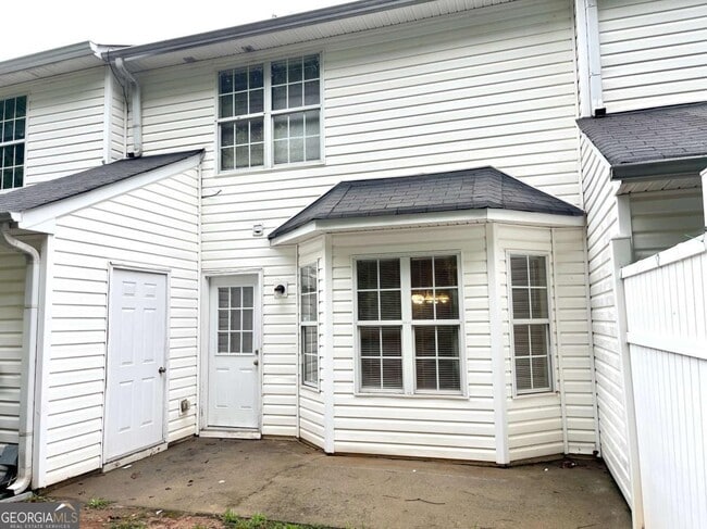 Building Photo - 5745 Strathmoor Manor Cir
