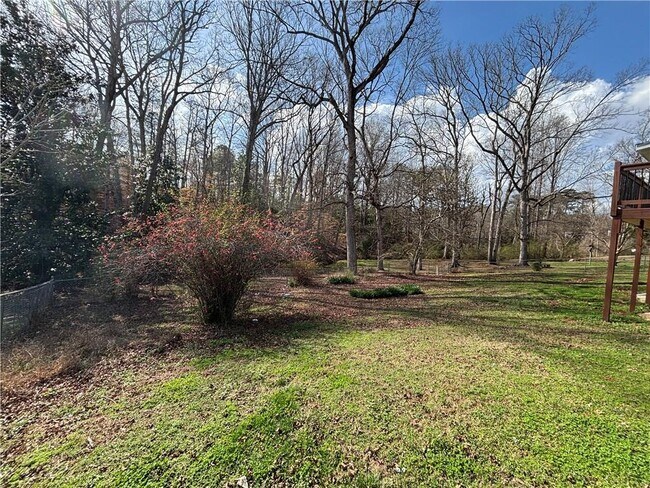 Building Photo - 3854 Davis St