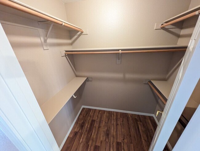 Building Photo - 10108 Oakmoor Pl