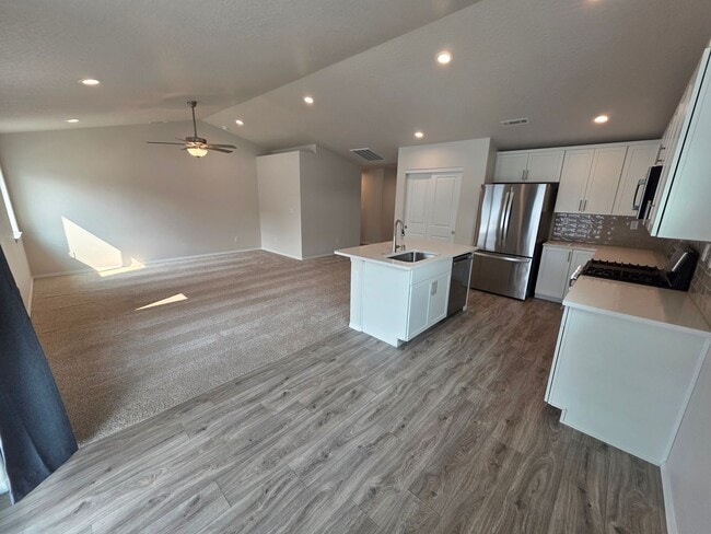 Building Photo - Beautiful home in Airway Heights