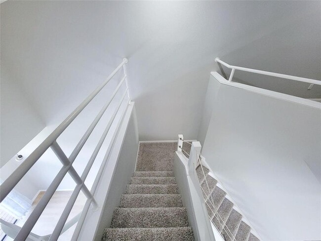 Building Photo - 18309 Sandy Cove Dr