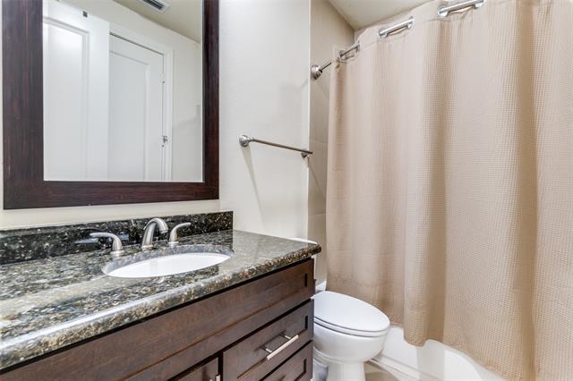 Building Photo - 2171 Helsminster Dr