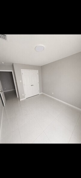 Building Photo - 4225 Gavilan Dr