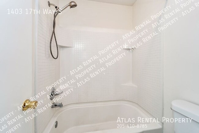 Building Photo - 1403 17th Way S