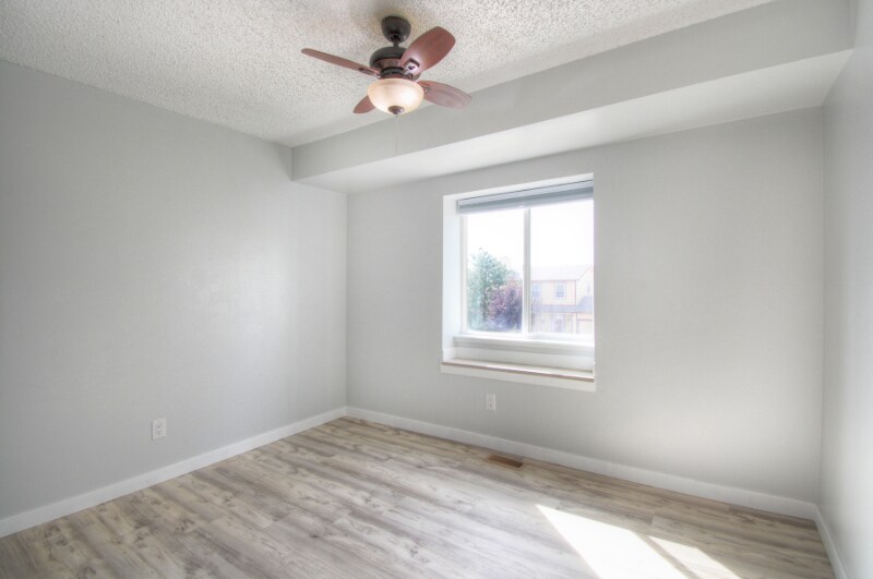 Building Photo - 5550 Montgomery Terrace