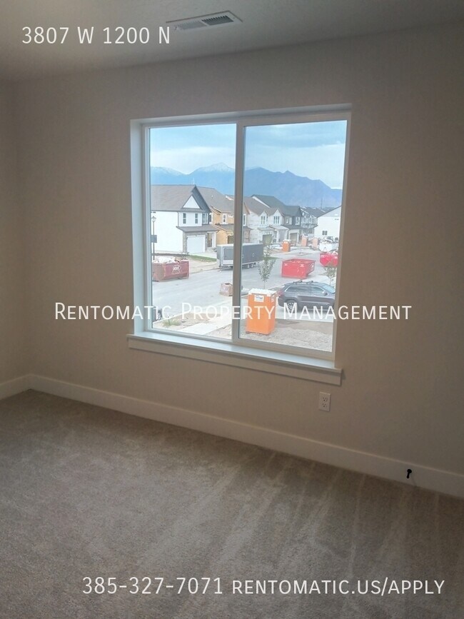 Building Photo - 3807 W 1200 N