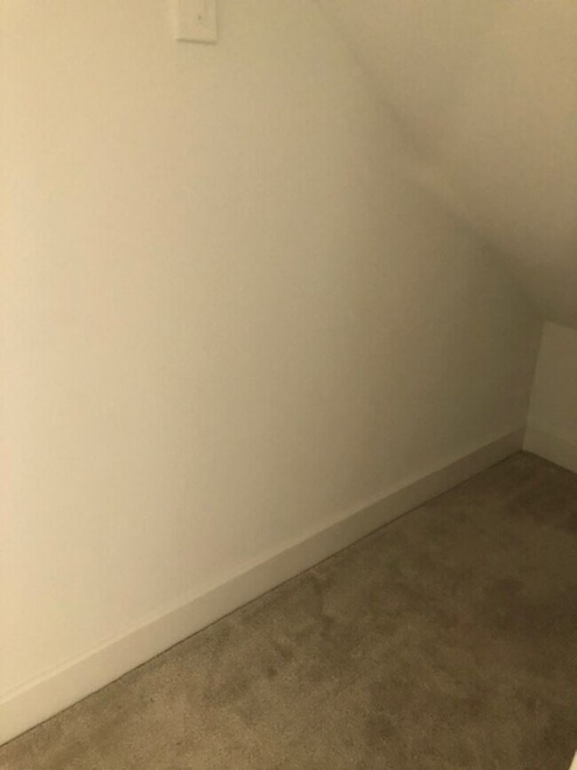 Building Photo - Newer 3 Bedroom 2.5 Bath in Mountain House