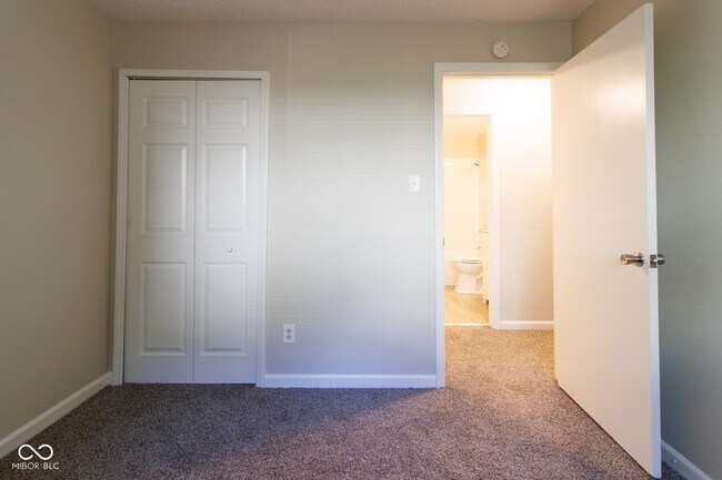 Building Photo - 5801 Furnas Rd