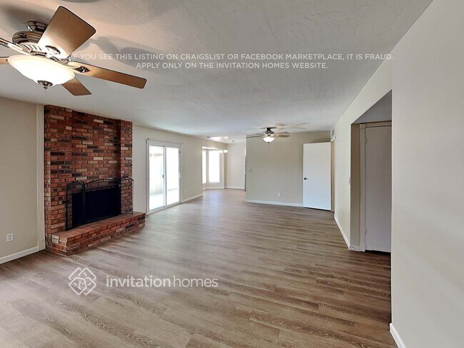 Building Photo - 9023 W Harmont Dr