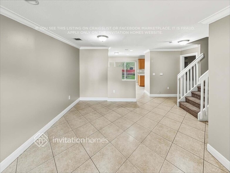 Building Photo - 4942 SW 66th Terrace