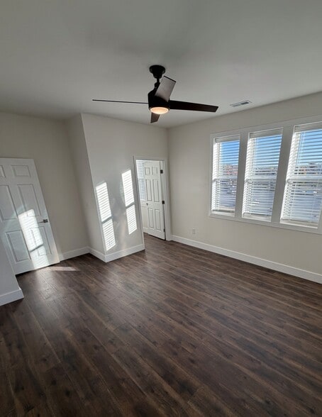 Building Photo - 1409 Woodbine Ave