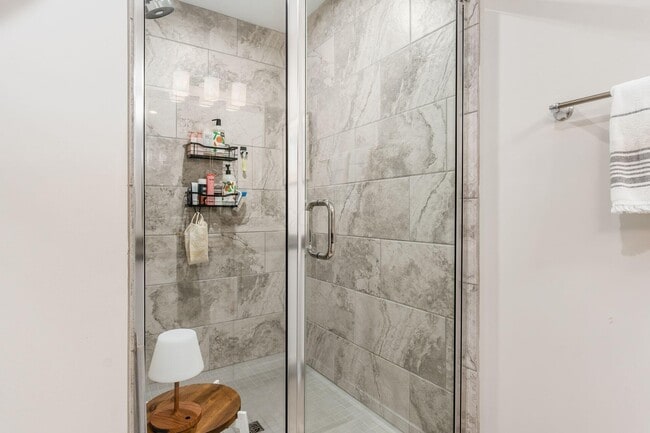 Building Photo - 90 Normandy Ave