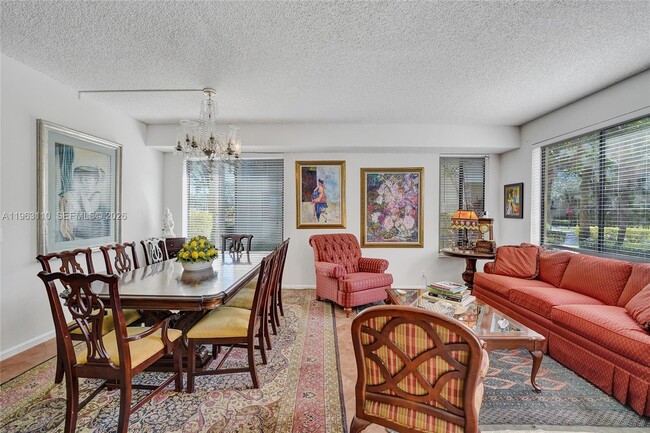 Building Photo - 1025 NW 105th Way