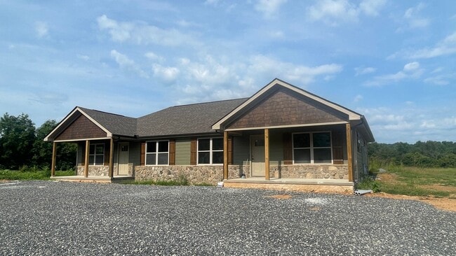 Building Photo - 3883 Holders Grove Rd