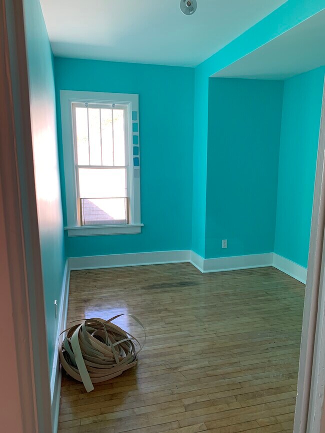 Building Photo - 361 3rd St