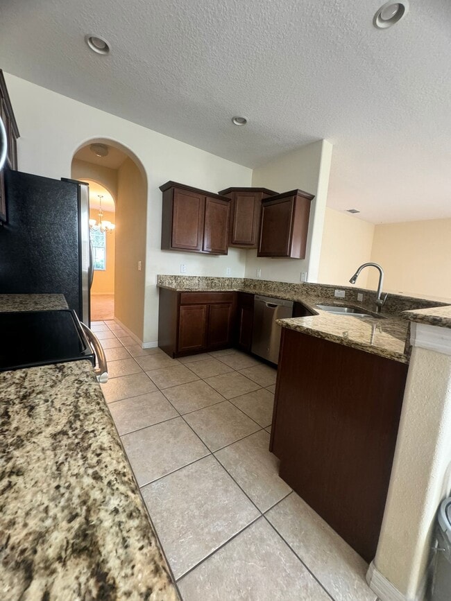 Building Photo - 15487 Camp Dubois Crescent