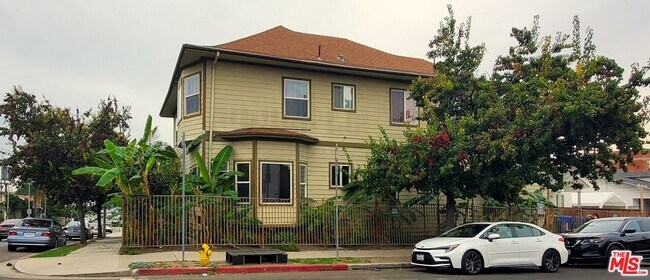 Building Photo - 125 Benton Wy