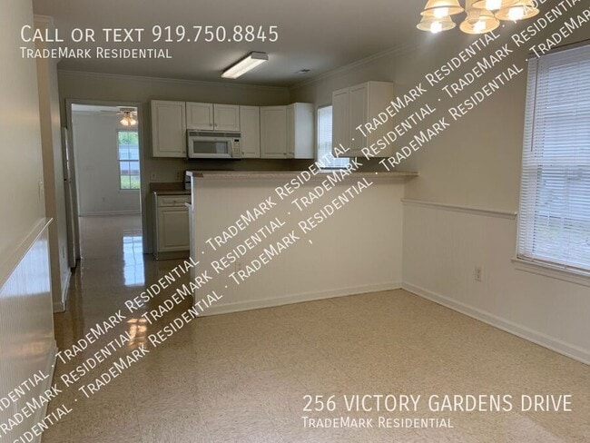 Building Photo - 256 Victory Gardens Dr