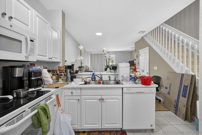 Building Photo - 4147 Napoli Lake Dr