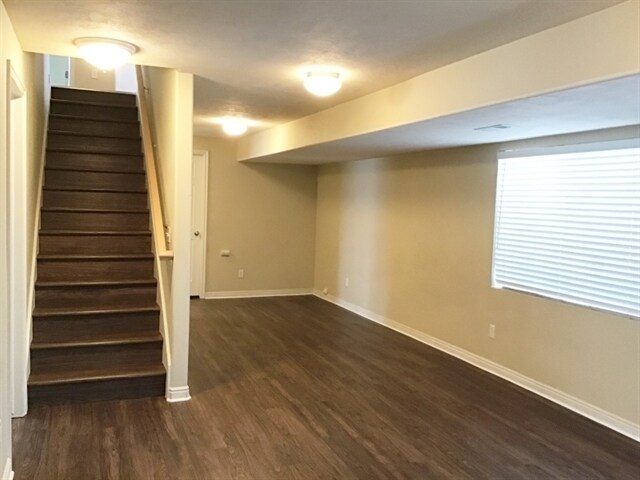 Building Photo - 188 W 1530 N