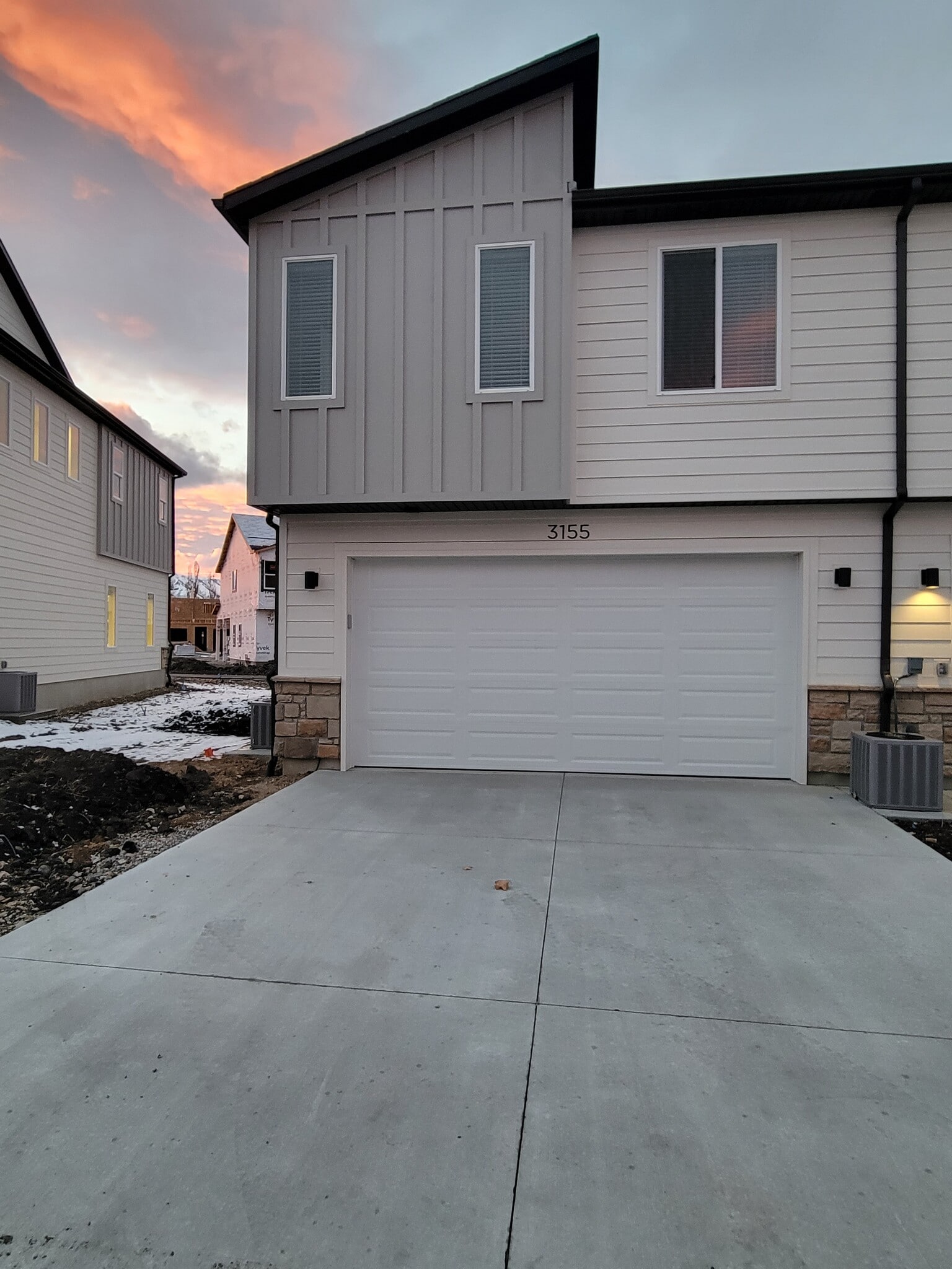 Garage - 3155 S 350 W
