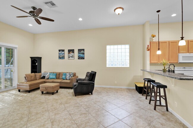 Building Photo - 7977 Tangelo Dr