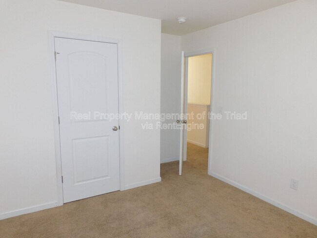 Building Photo - 1405 Asher Downs Dr