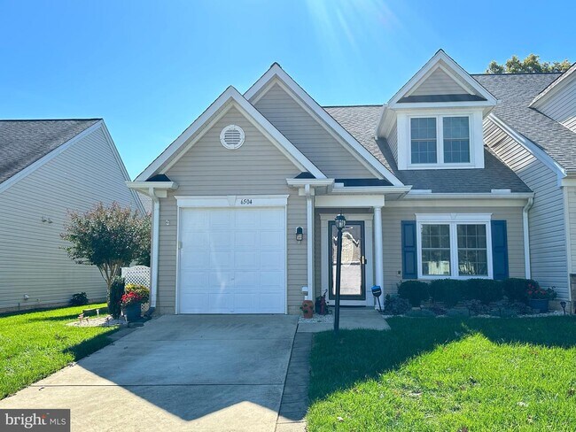 Building Photo - 6504 Feather Edge Court