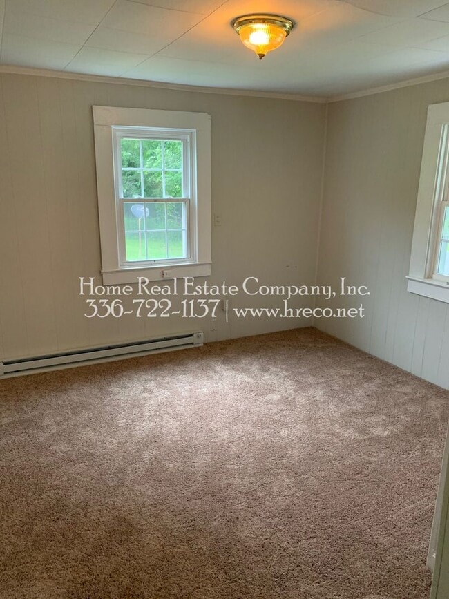 Building Photo - 2616 Machine St